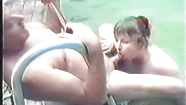 Remaja cantik Alexis Crystal merawat kayu video sex janda kembang pagi